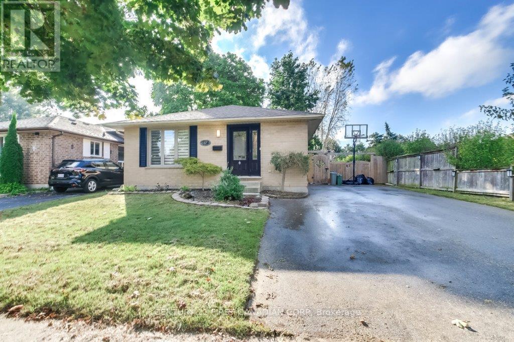 67 WEYMOUTH DRIVE - 1