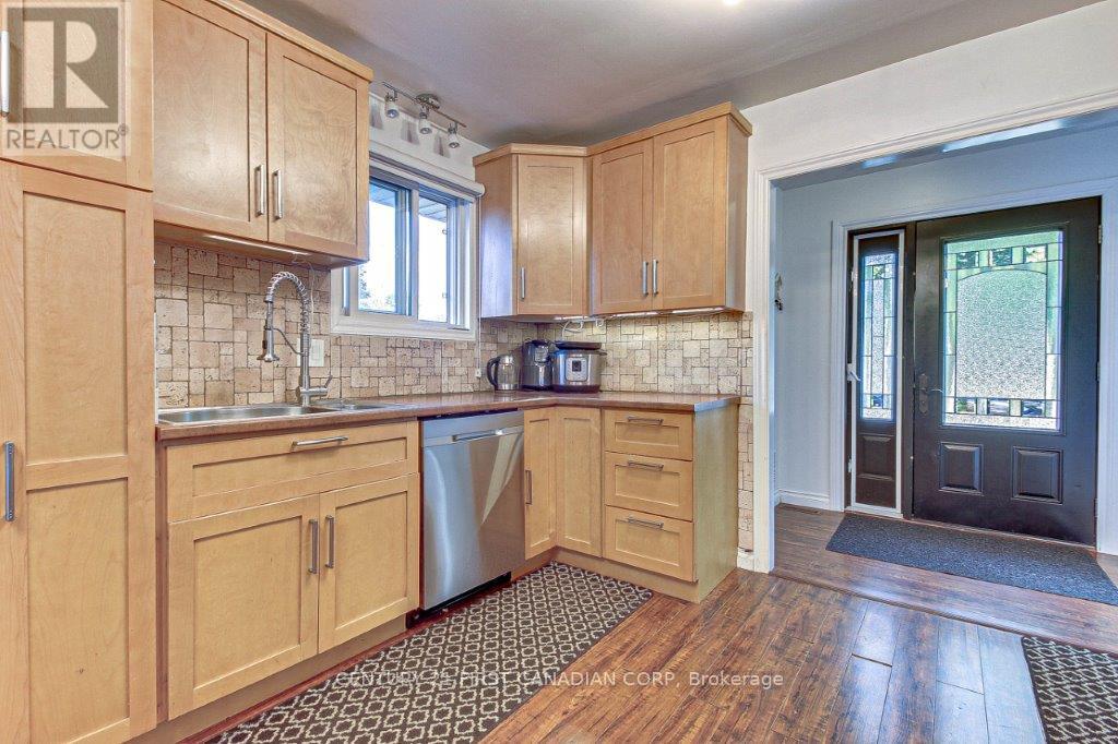 67 WEYMOUTH DRIVE - 5