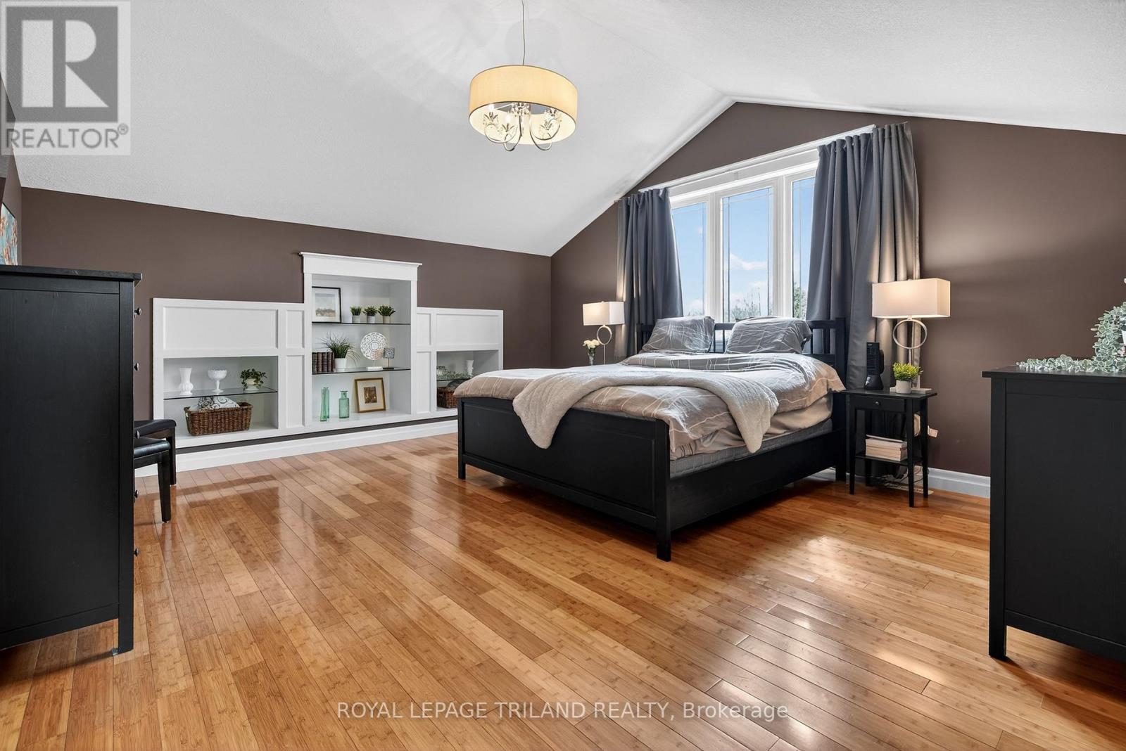 24 EARLSCOURT TERRACE Property Photo