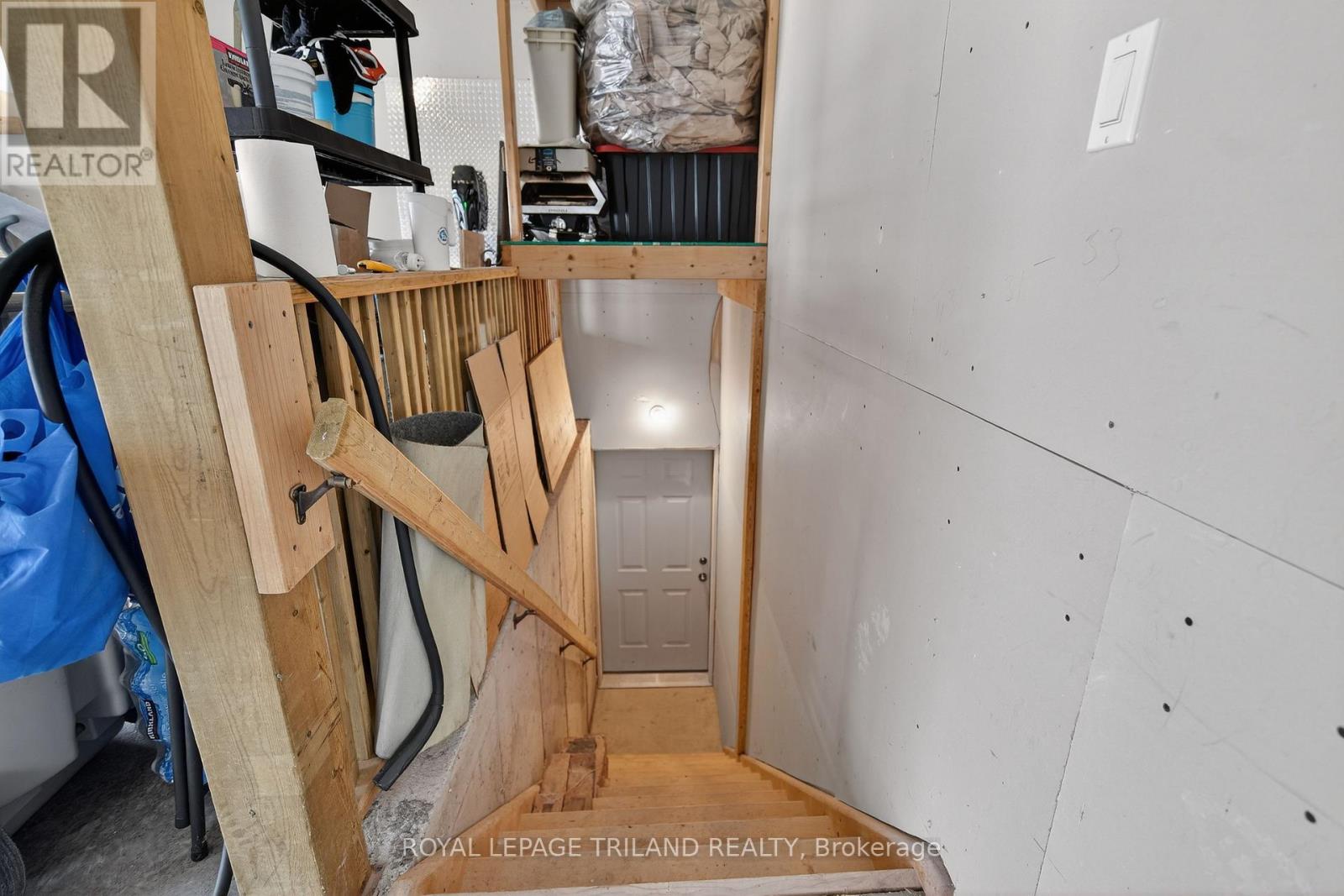 24 EARLSCOURT TERRACE Property Photo