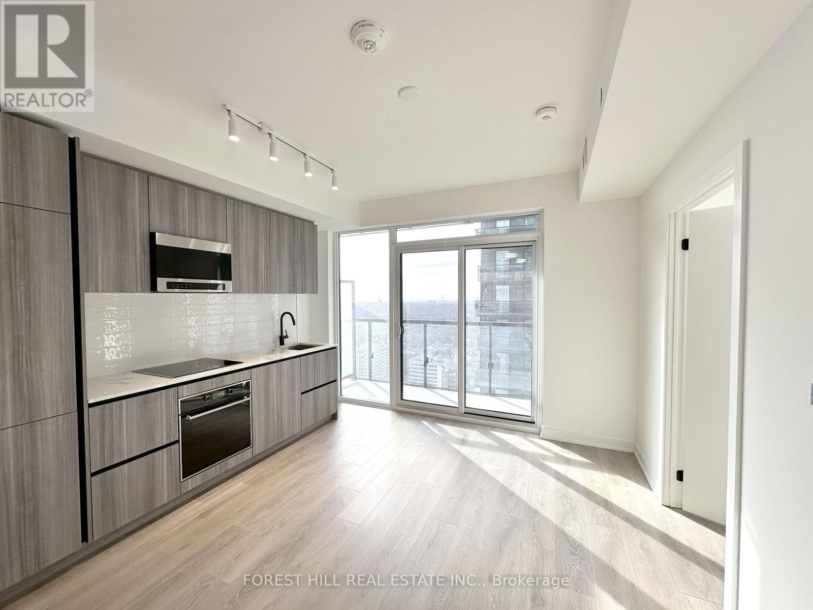 Listing photo of 2612 - 117 BROADWAY AVENUE
