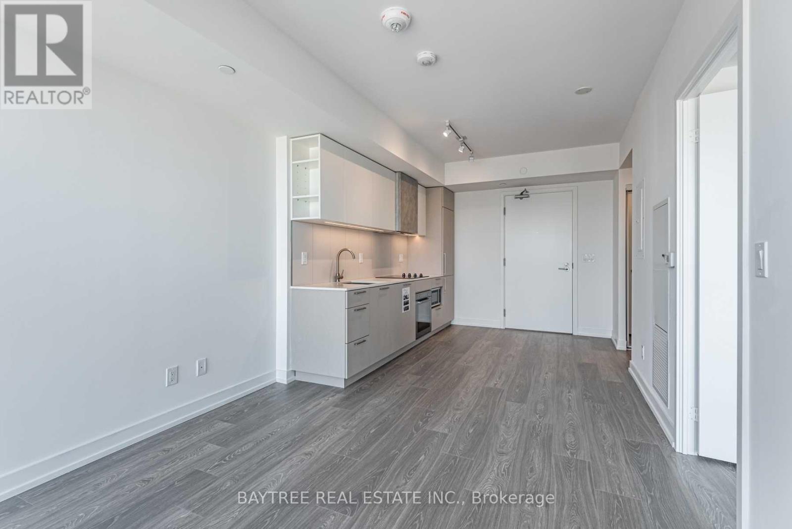 2618 - 19 WESTERN BATTERY ROAD