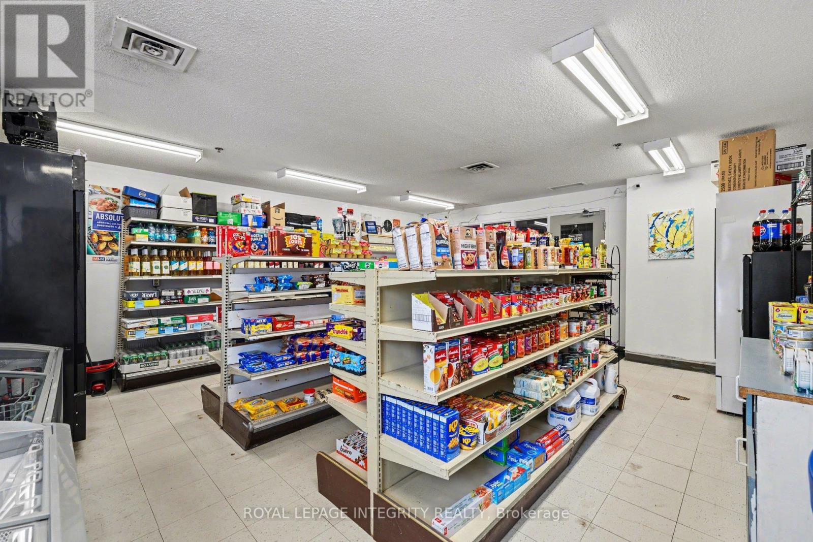 #906 1081 AMBLESIDE DRIVE - 27