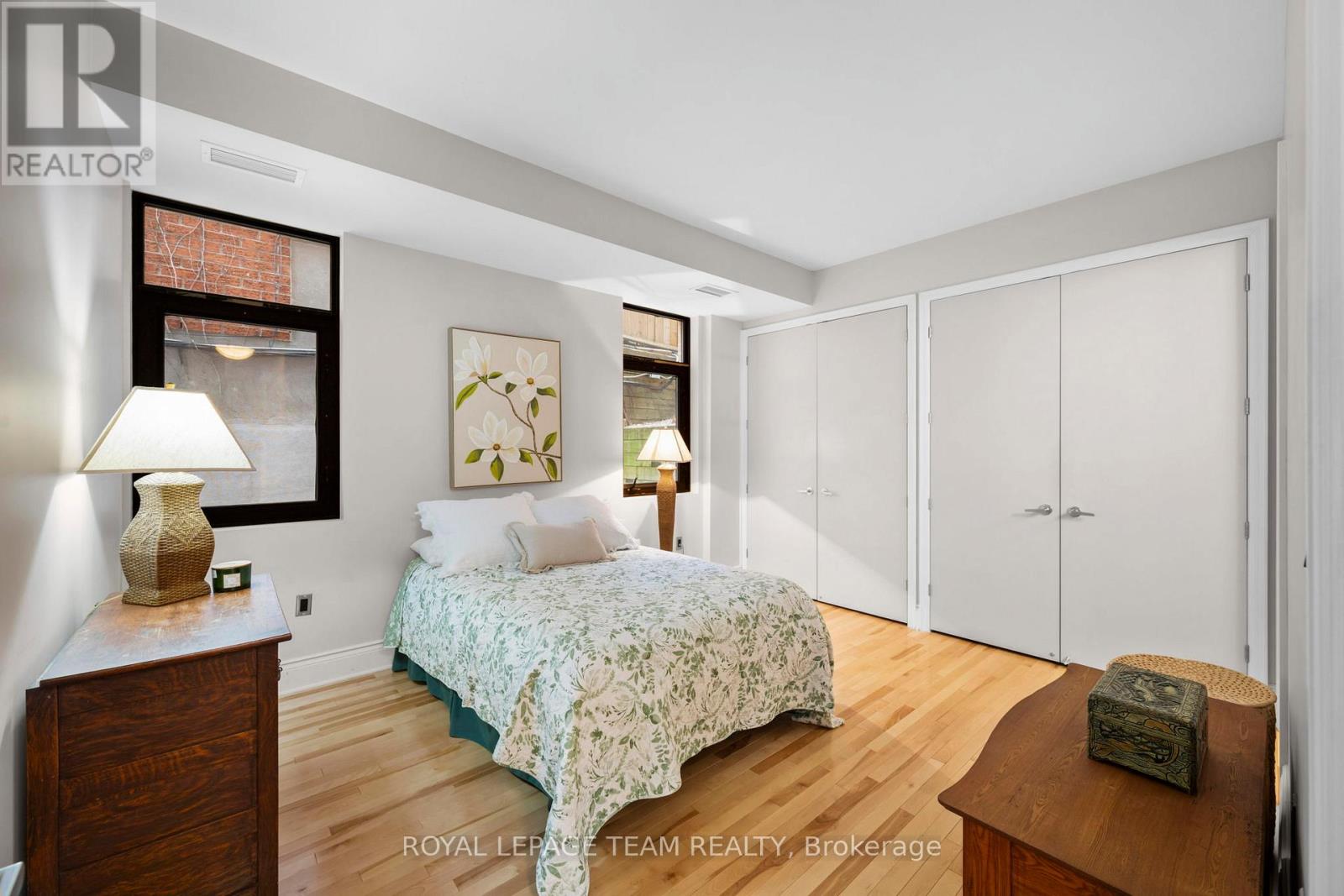 #202 260 BESSERER STREET - 22