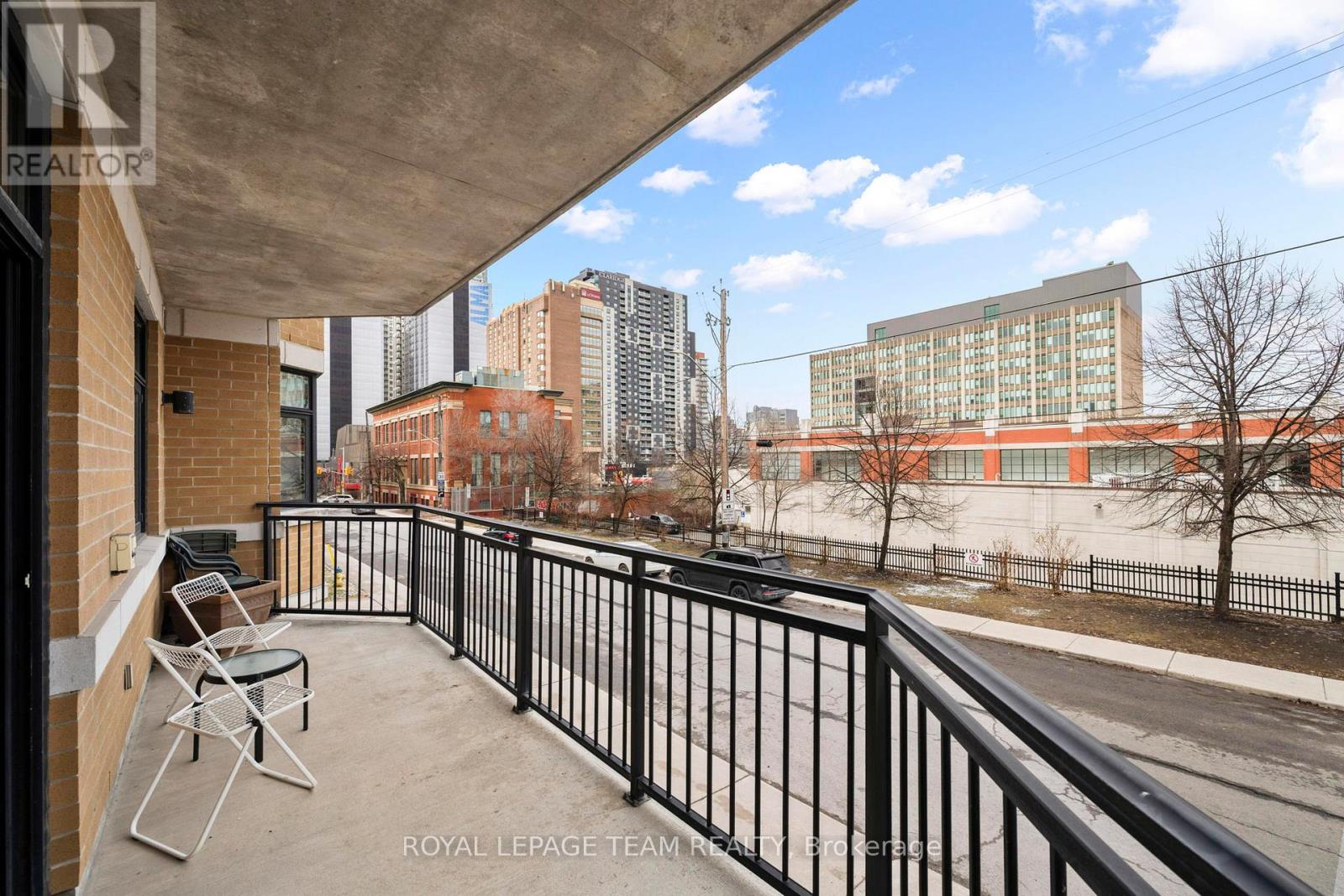 #202 260 BESSERER STREET - 28
