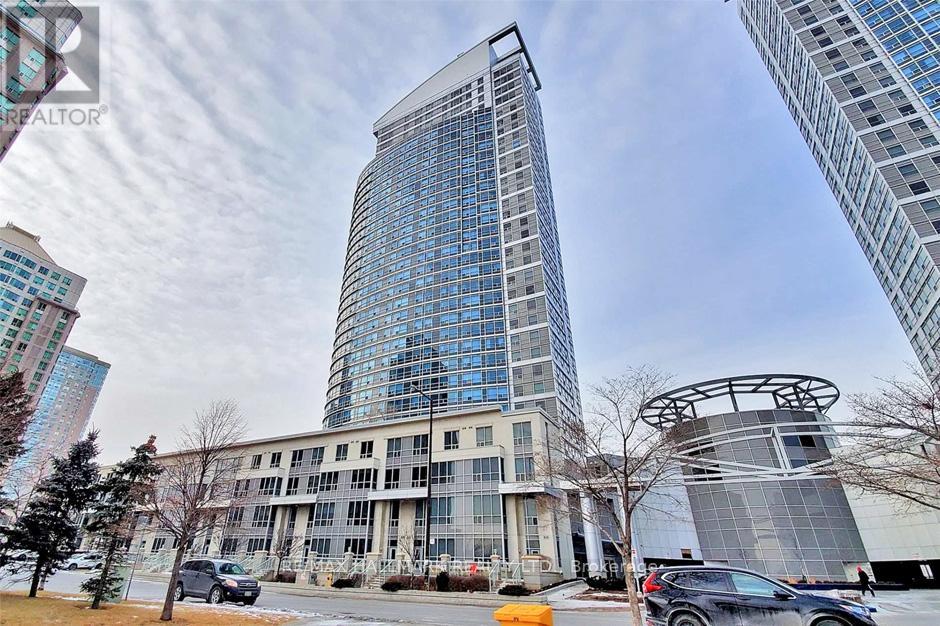 911 - 36 LEE CENTRE DRIVE