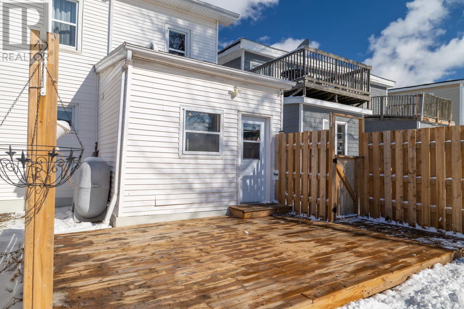 70 BAYFIELD STREET - 31