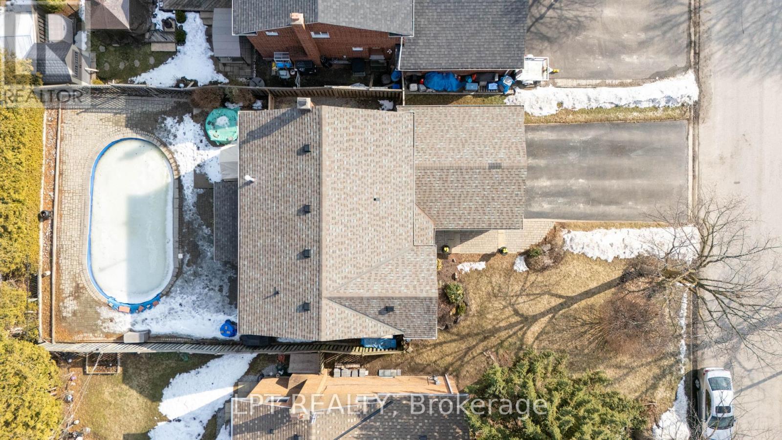 54 MEYER CIRCLE - 36