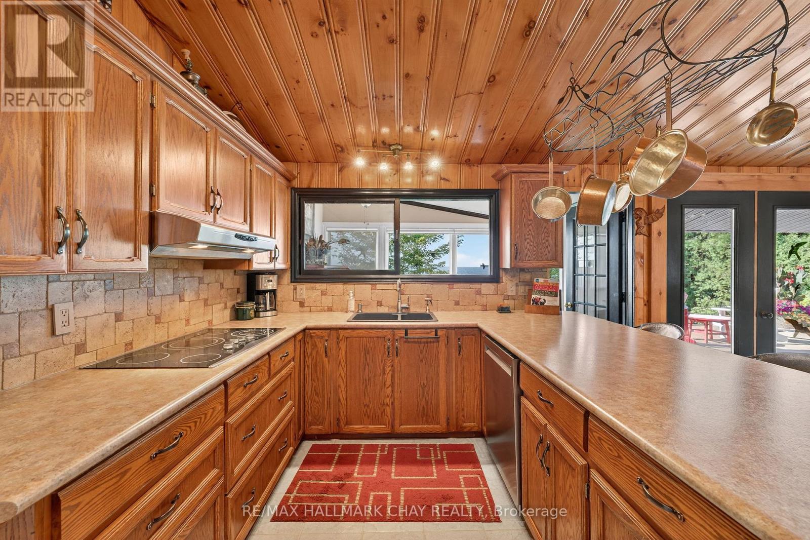 7 LAKESHORE ROAD E - 20