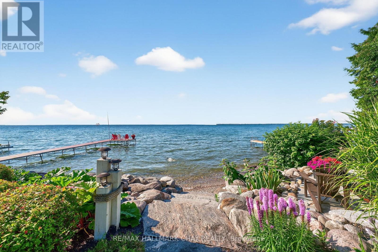 7 LAKESHORE ROAD E - 9