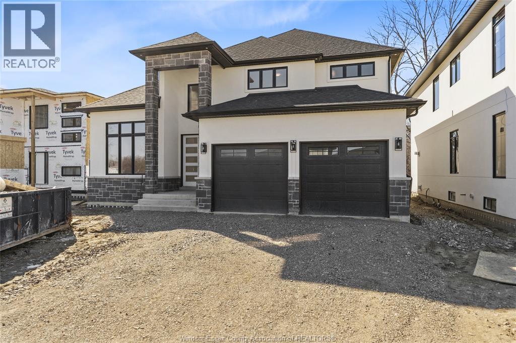 2584 MAYFAIR - 2