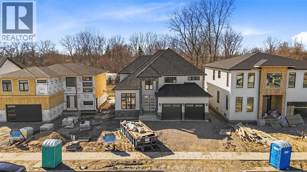 2584 MAYFAIR - 30