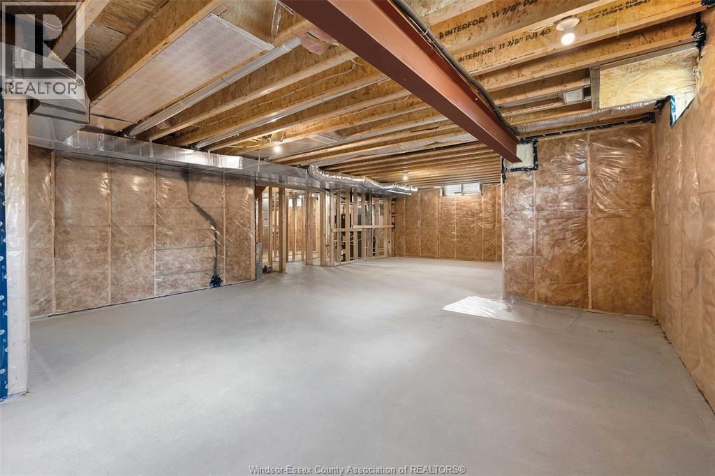 120 BLOOMINGTON - 17