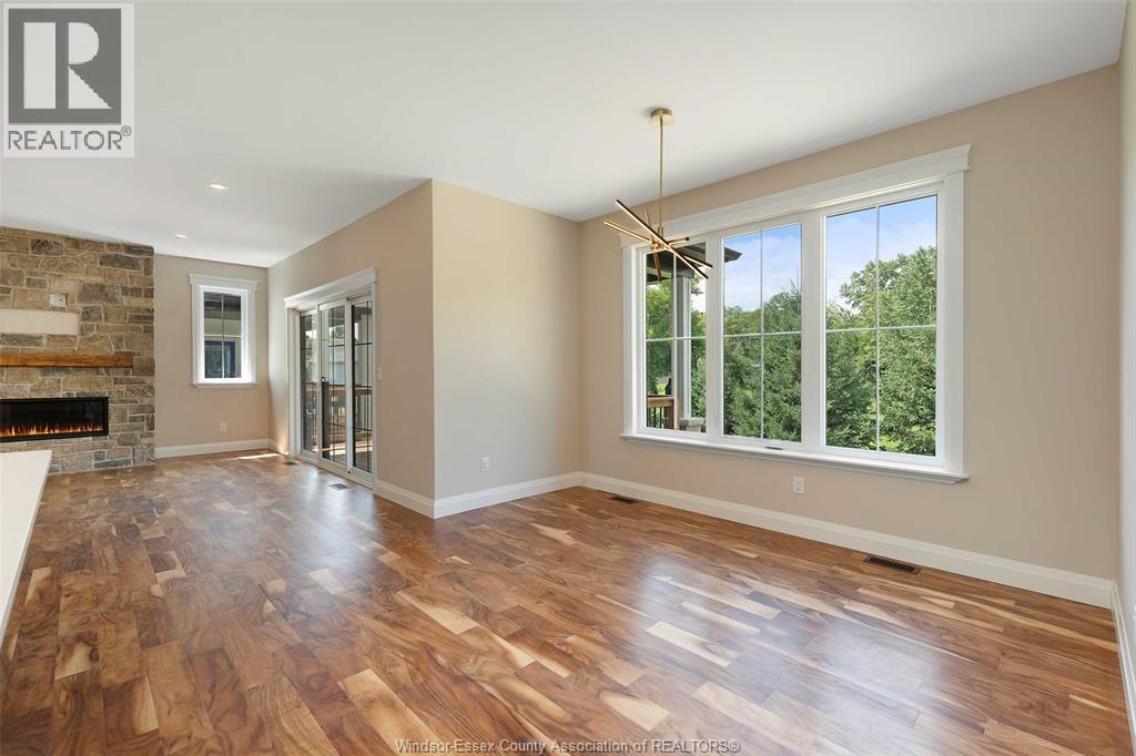 120 BLOOMINGTON - 29