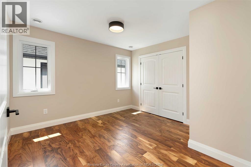120 BLOOMINGTON - 42