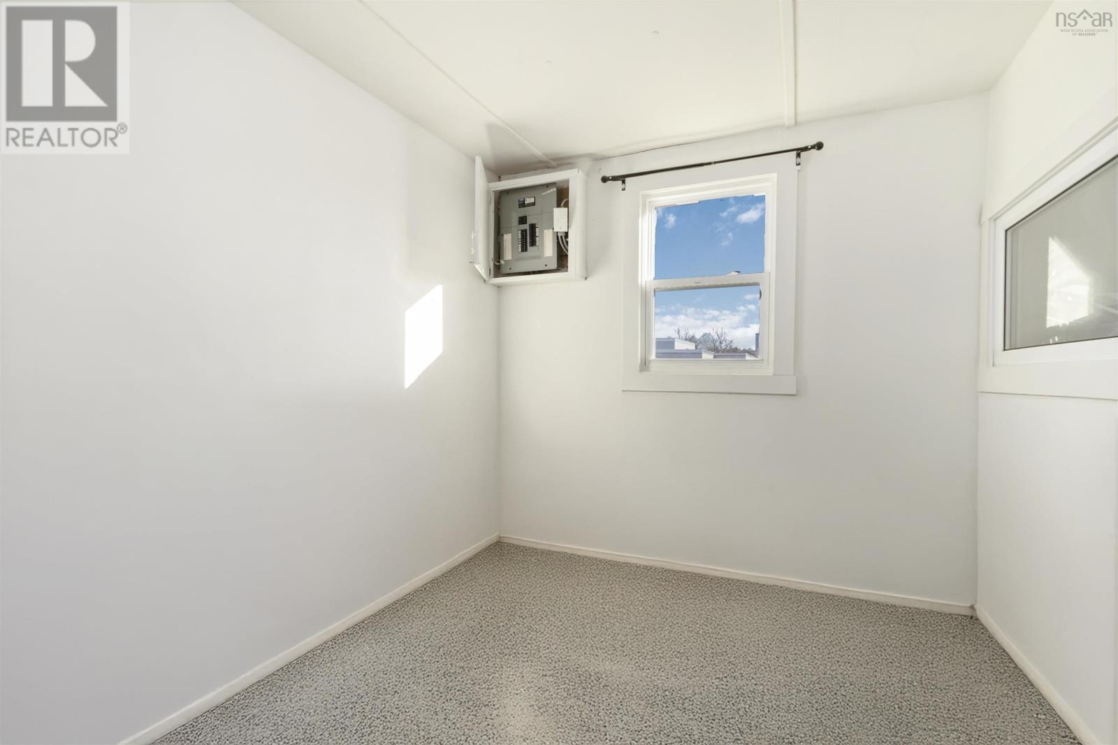 Property 21 of 24 of 6 Ross Barr Road