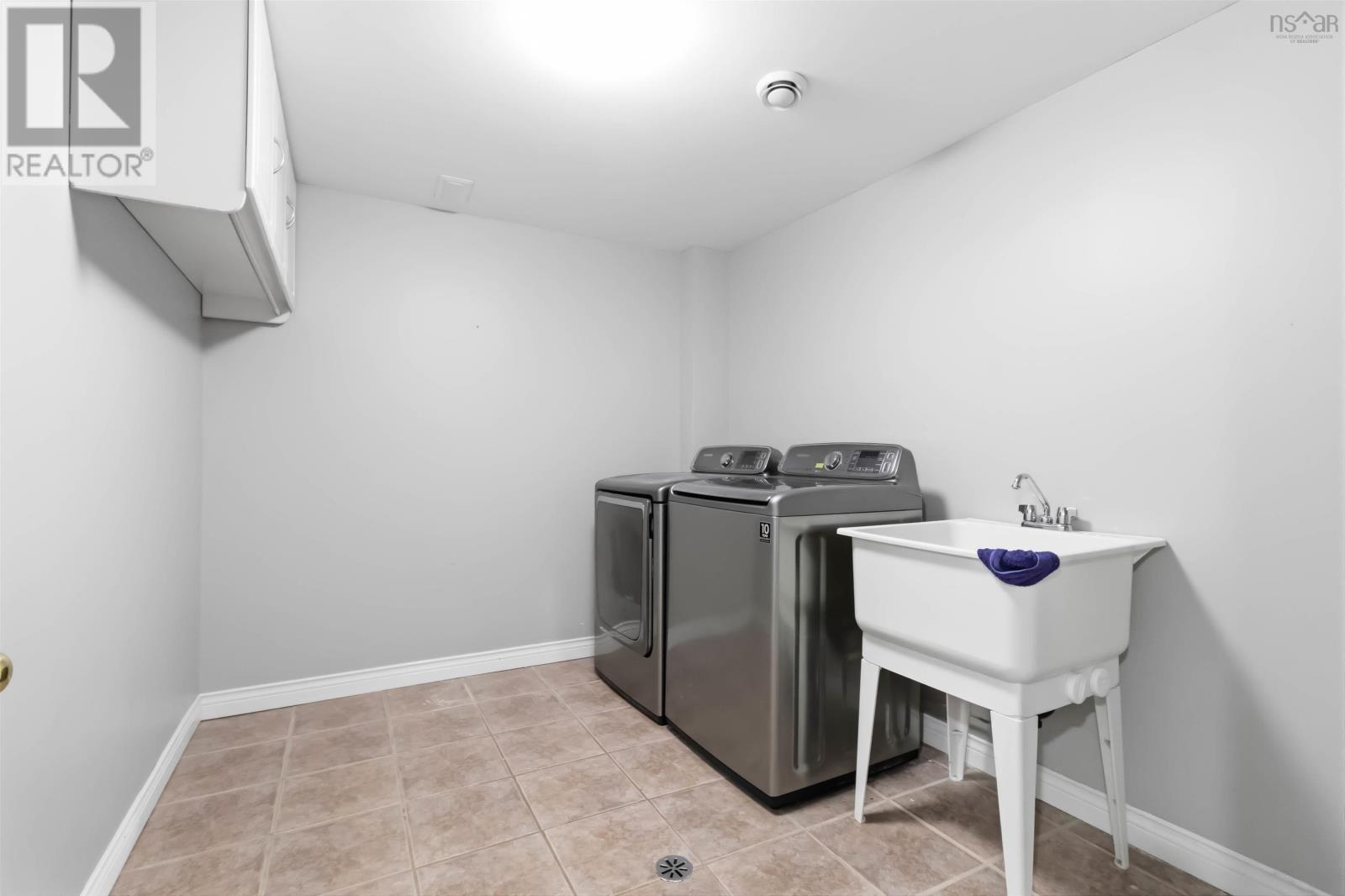 Property 28 of 50 of 15 Porterfield Drive