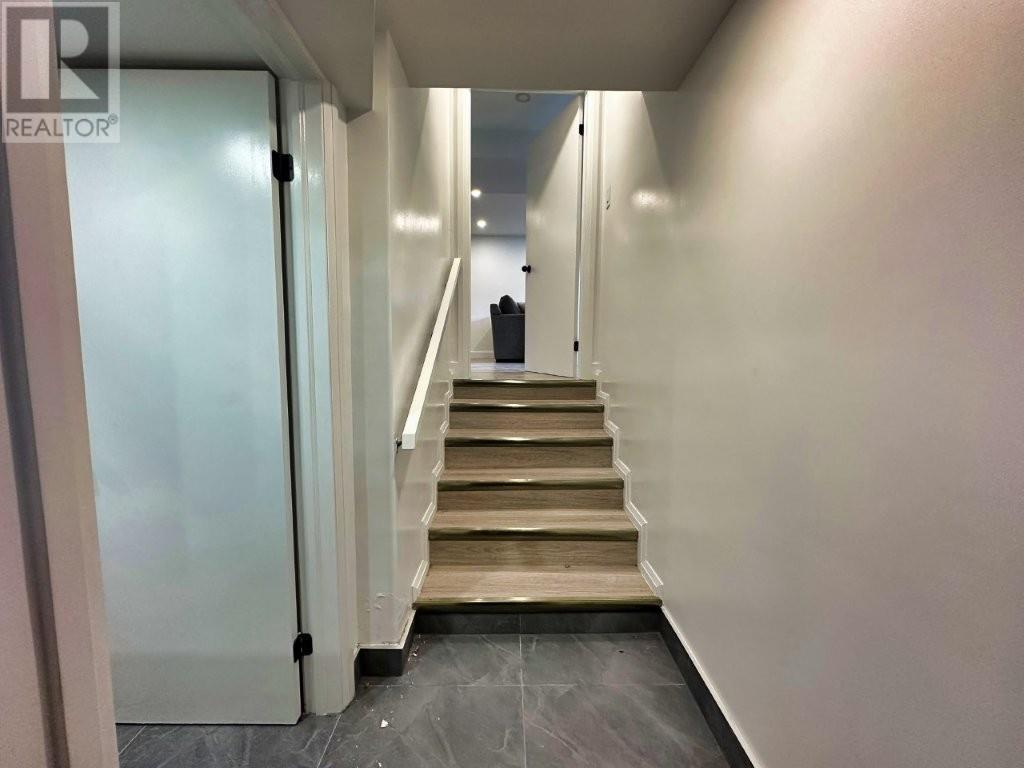 64 PARKWAY PLACE - 30