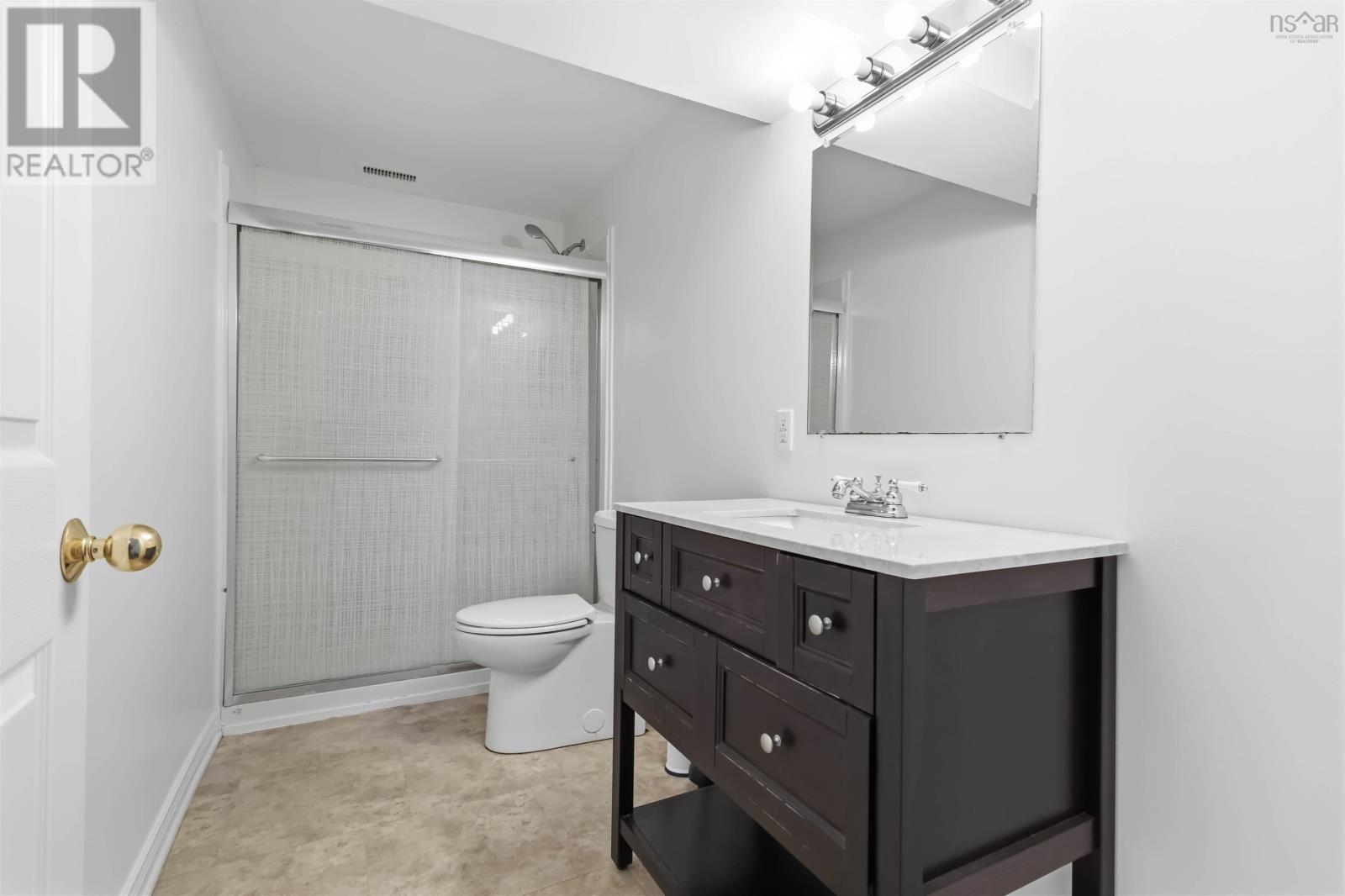 Property 35 of 50 of 15 Porterfield Drive