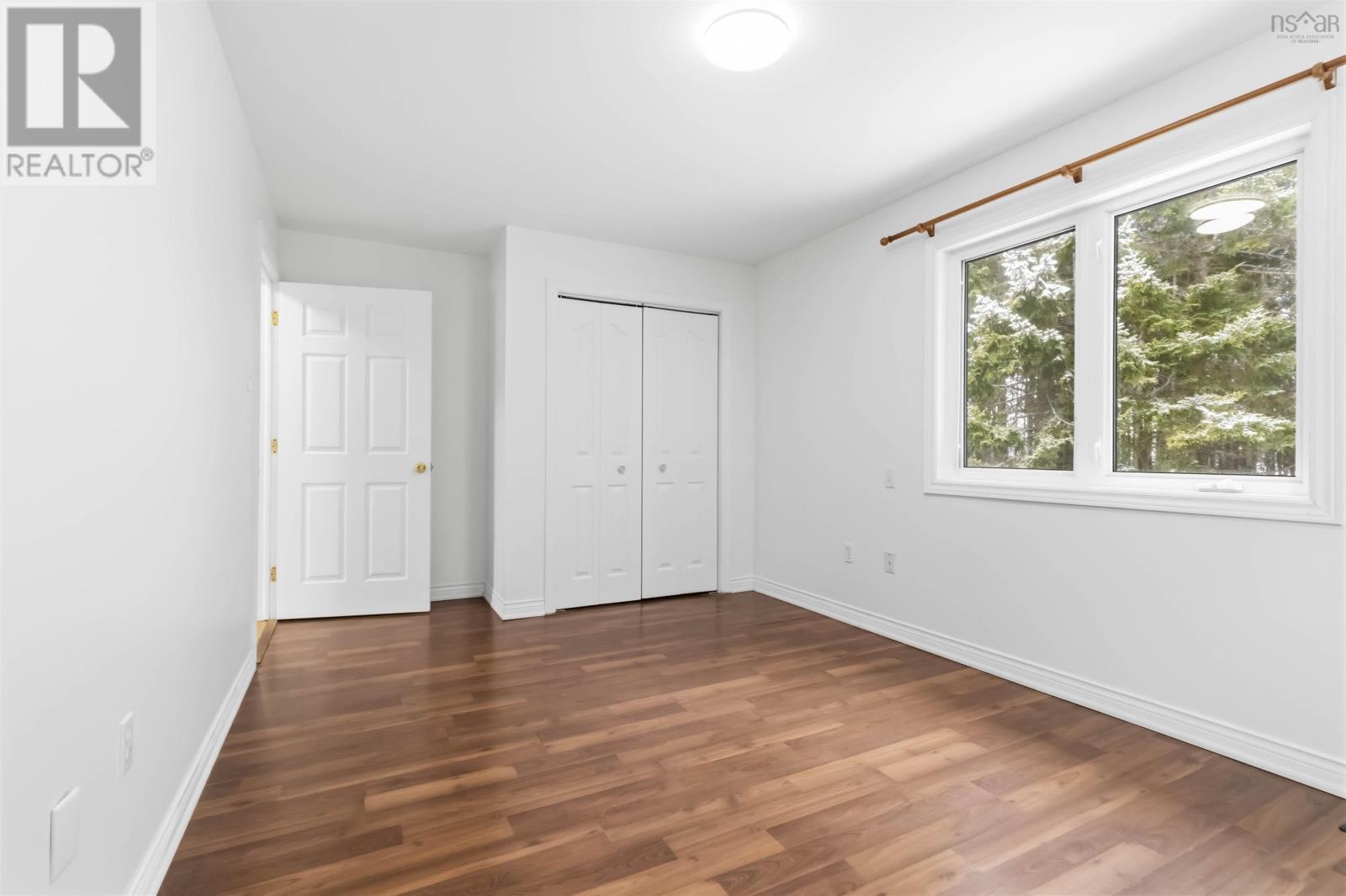 Property 21 of 50 of 15 Porterfield Drive