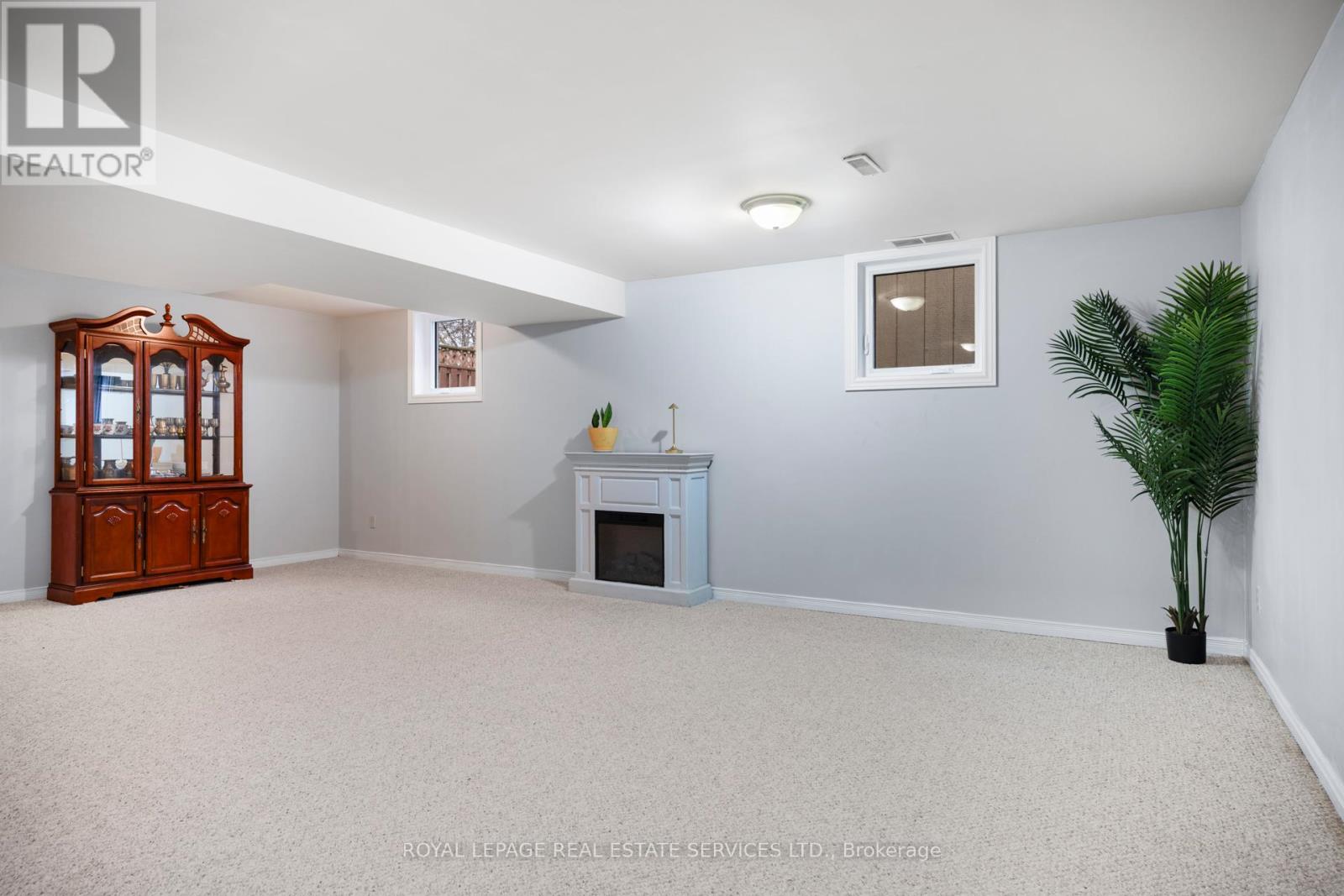 289 HUNGERFORD STREET - 21