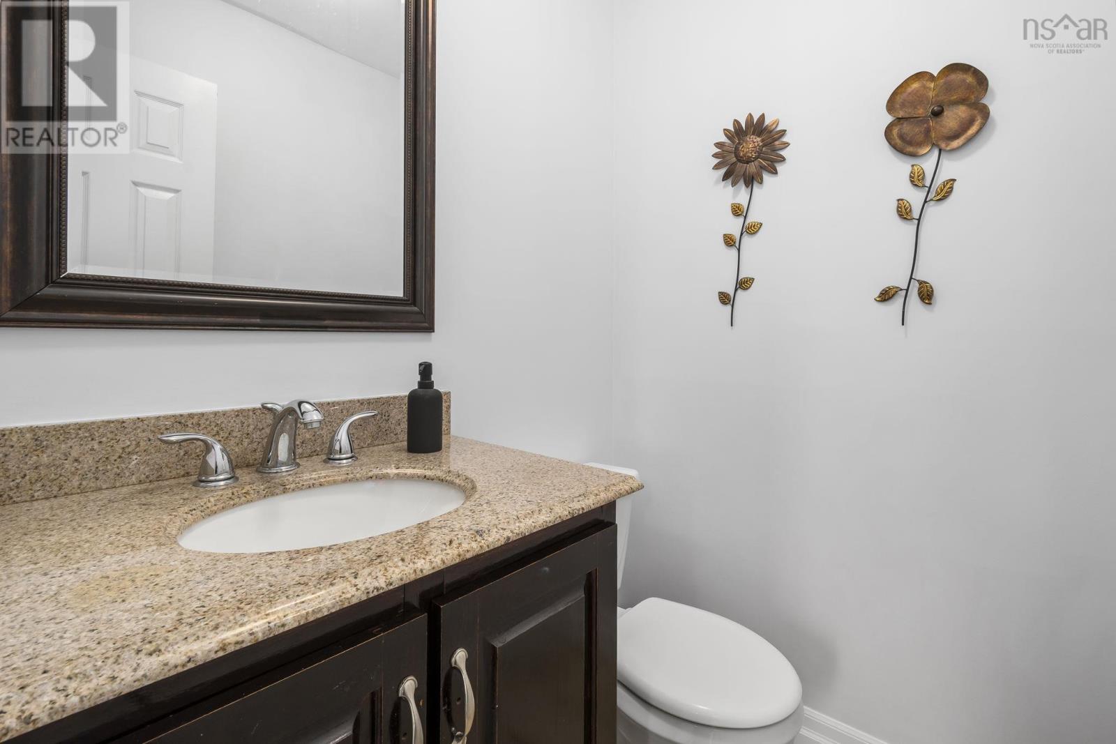 Property 5 of 51 of 674 Basinview Drive