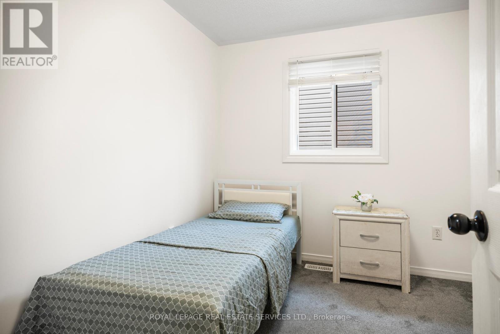 289 HUNGERFORD STREET - 16
