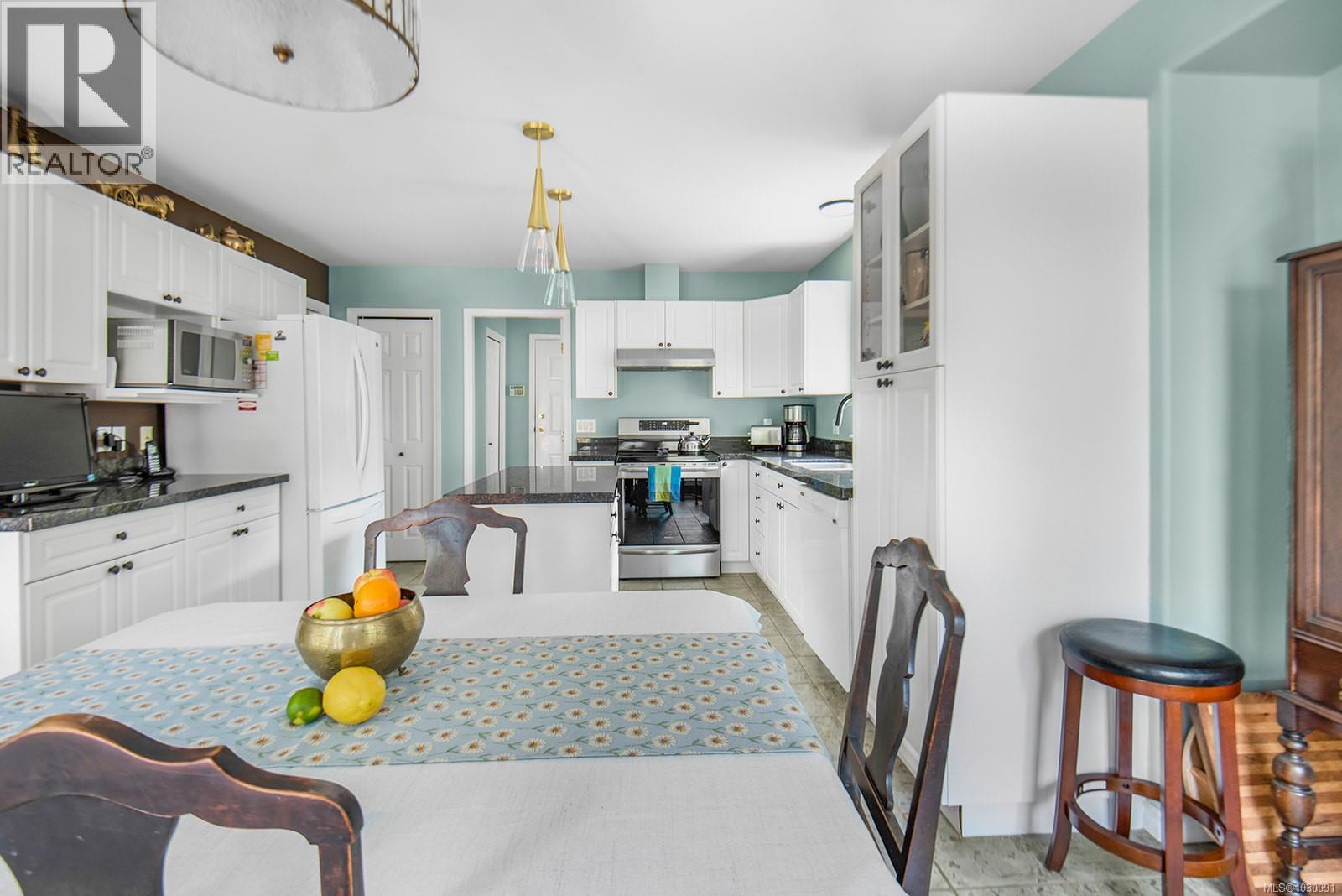 1141 KATHLEEN DR - 17