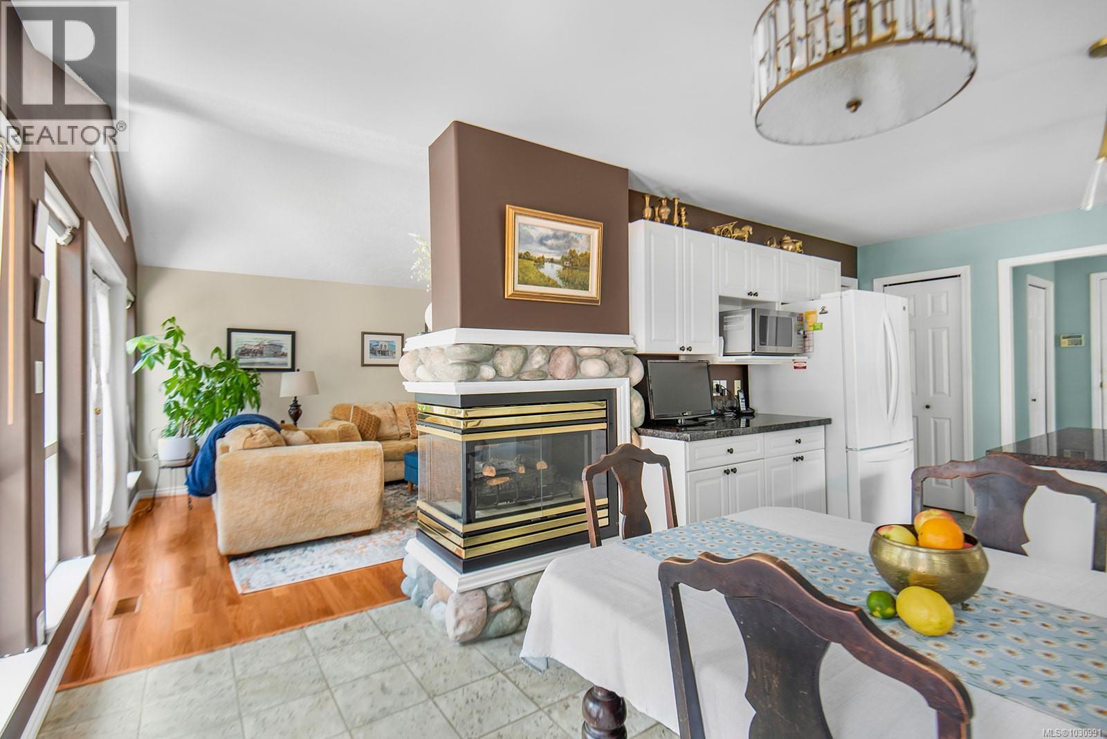 1141 KATHLEEN DR - 19