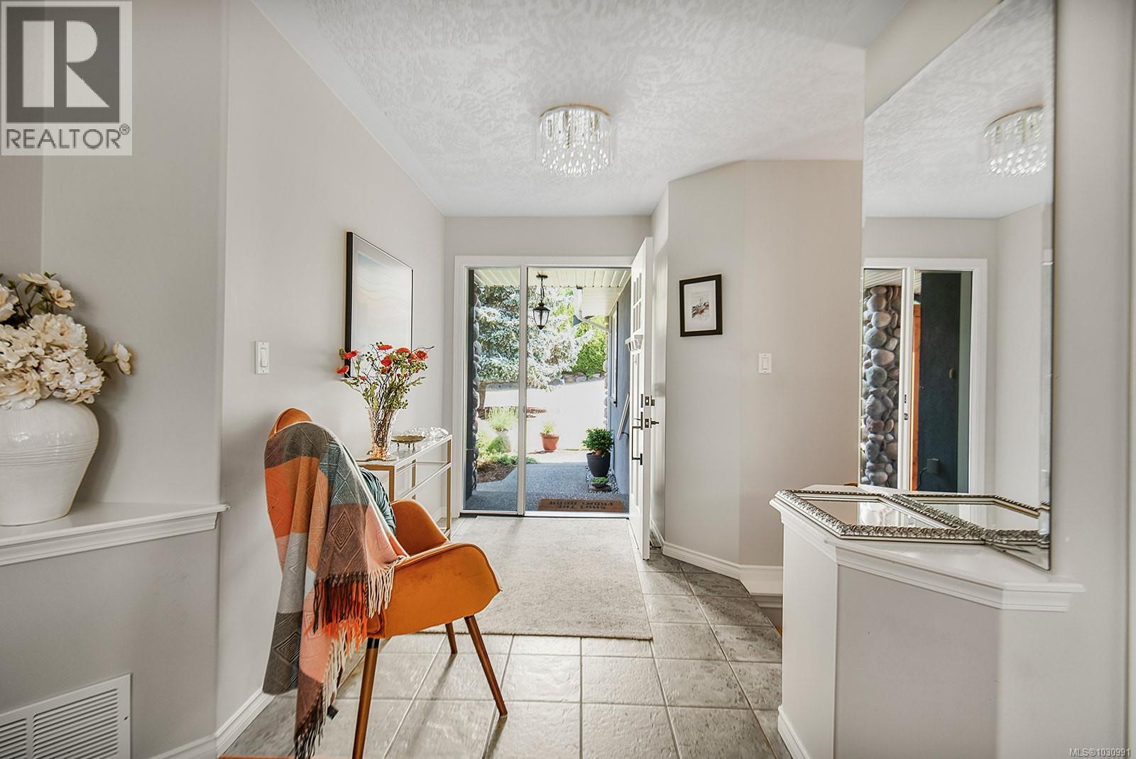 1141 KATHLEEN DR - Image 2