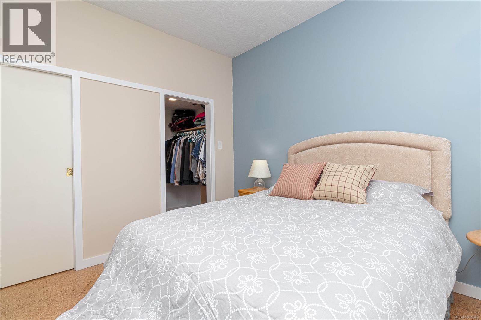 #409 545 MANCHESTER RD - 22