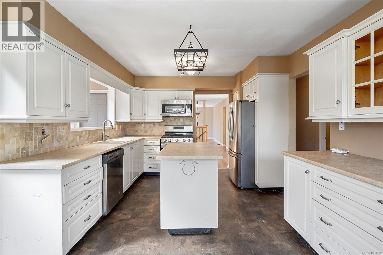 1568 ARBORDALE AVE - 27