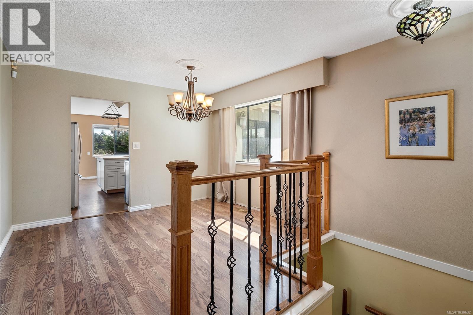 1568 ARBORDALE AVE - 30