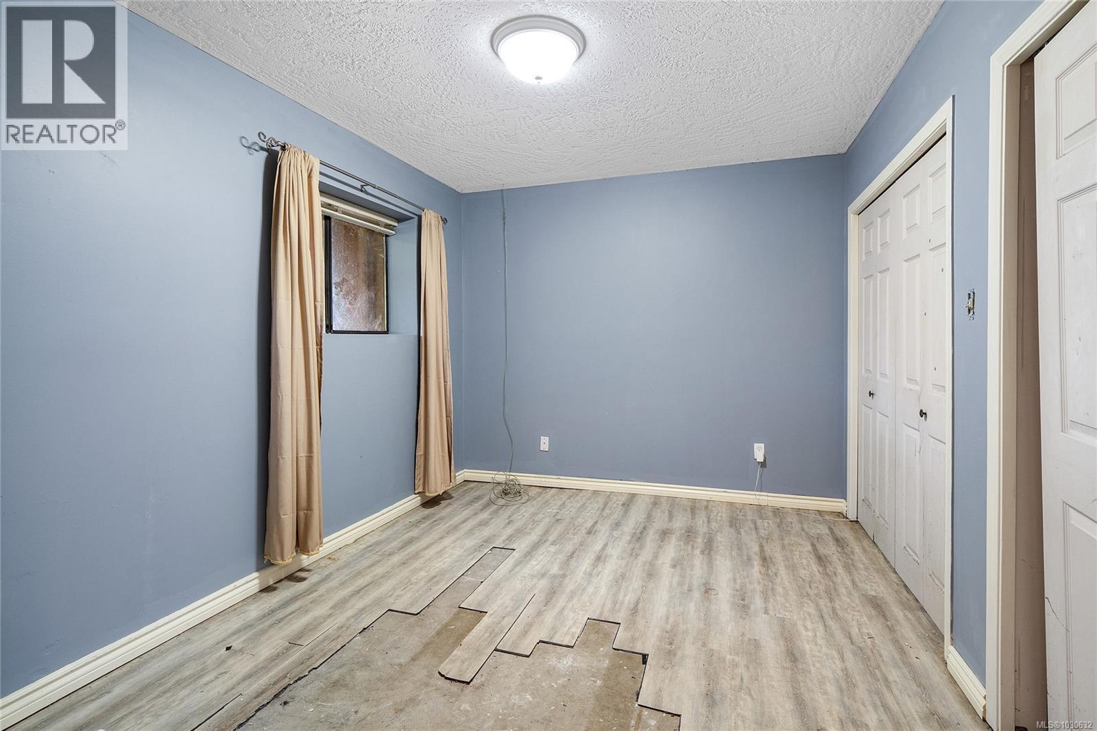 1568 ARBORDALE AVE - 41