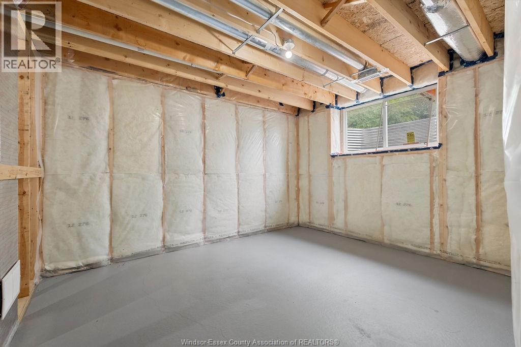 476 RAILWAY AVENUE - 16