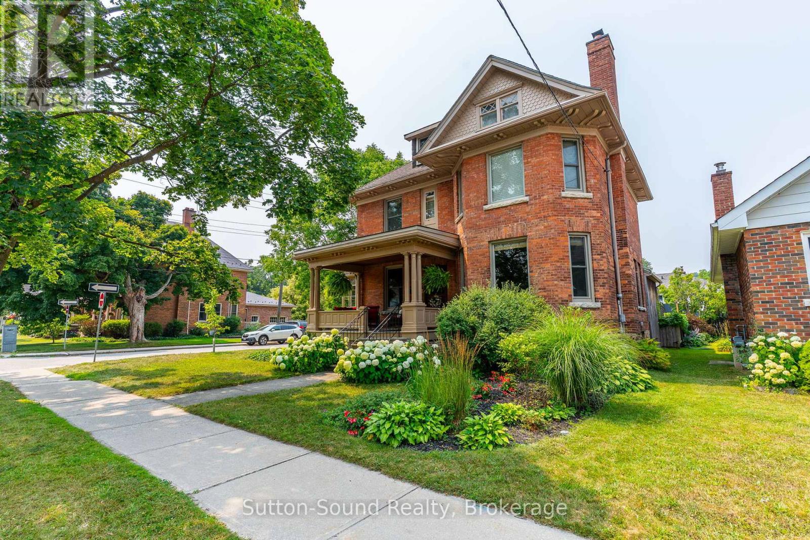 1304 4TH AVENUE W - 1