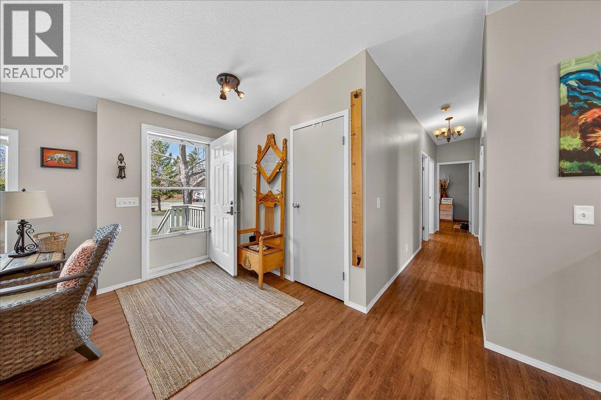  1474 93 95 Highway, Windermere