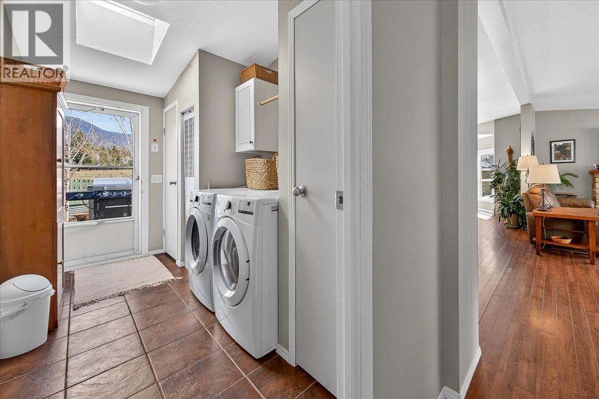  1474 93 95 Highway, Windermere