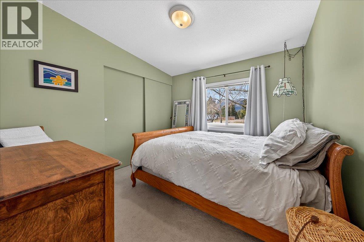  1474 93 95 Highway, Windermere