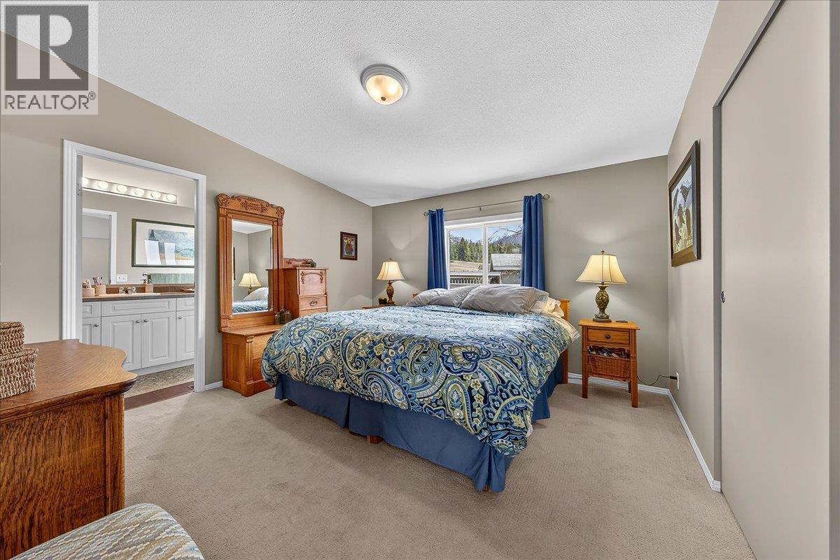  1474 93 95 Highway, Windermere