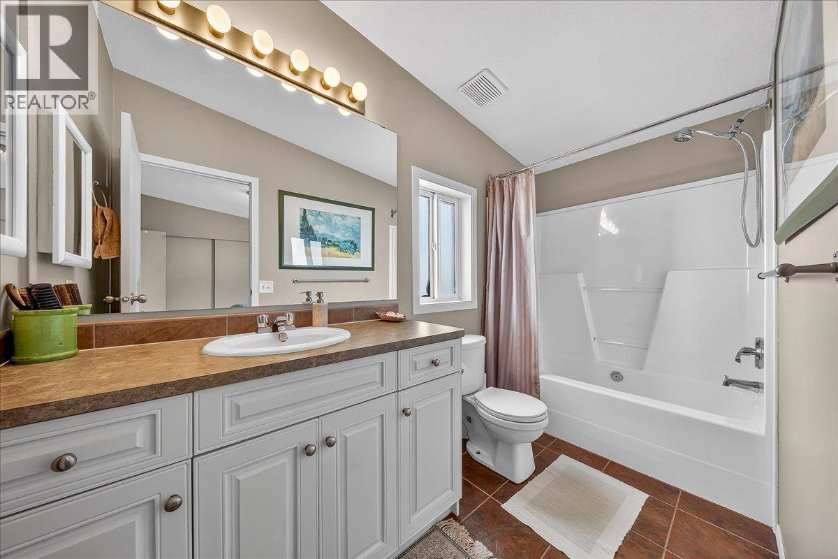  1474 93 95 Highway, Windermere