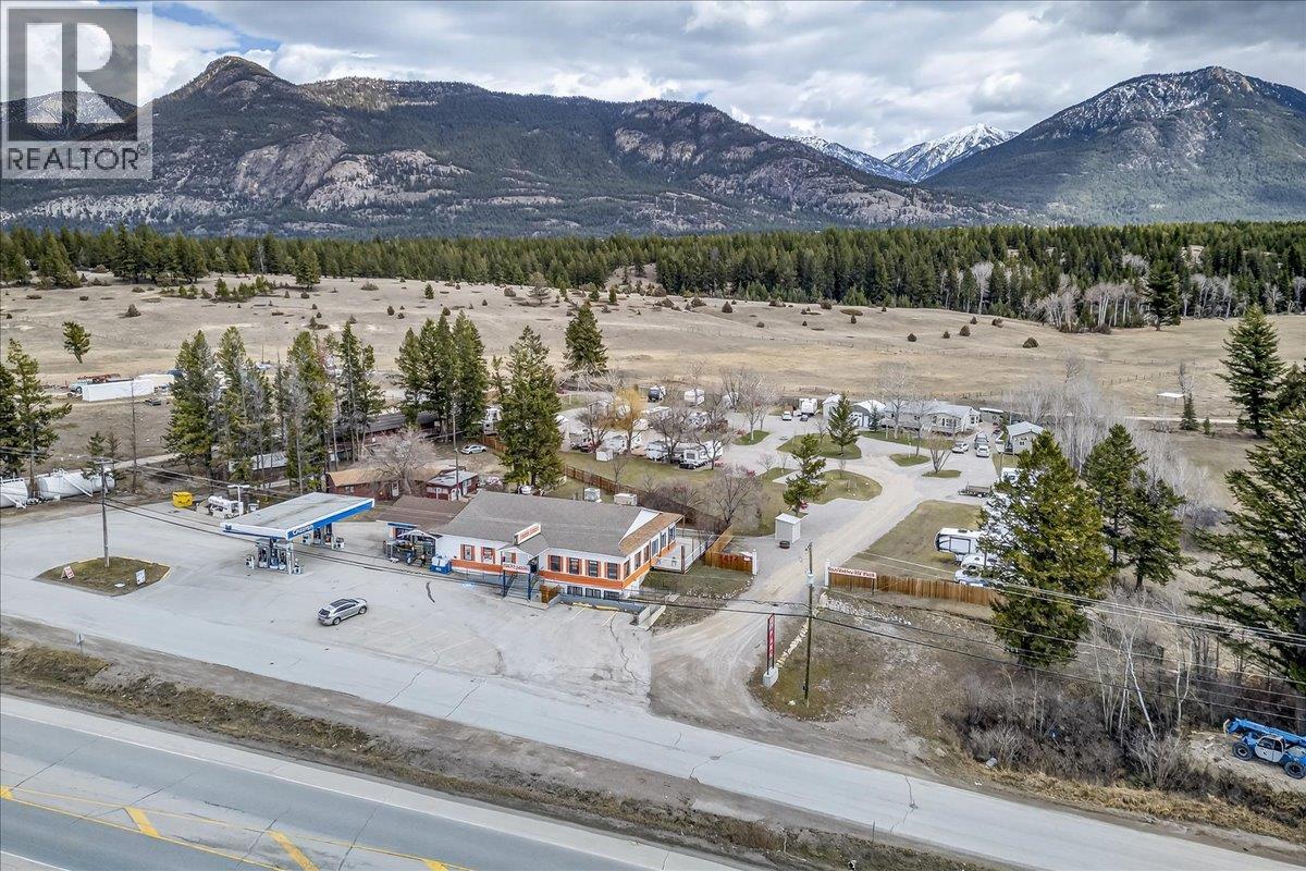  1474 93 95 Highway, Windermere