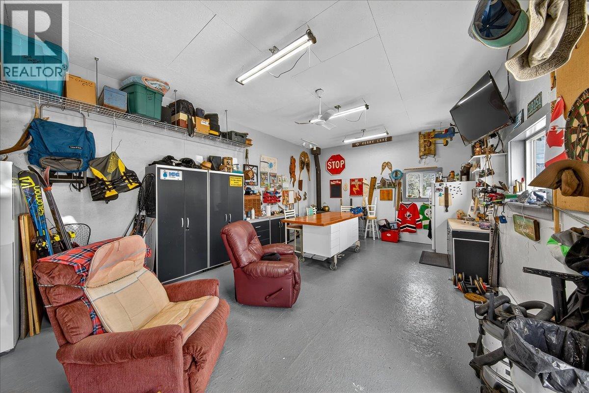  1474 93 95 Highway, Windermere