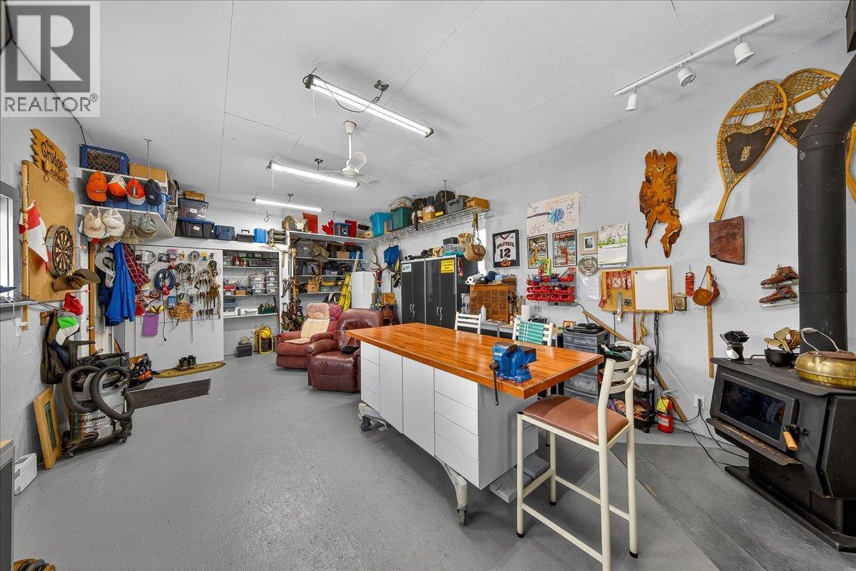  1474 93 95 Highway, Windermere