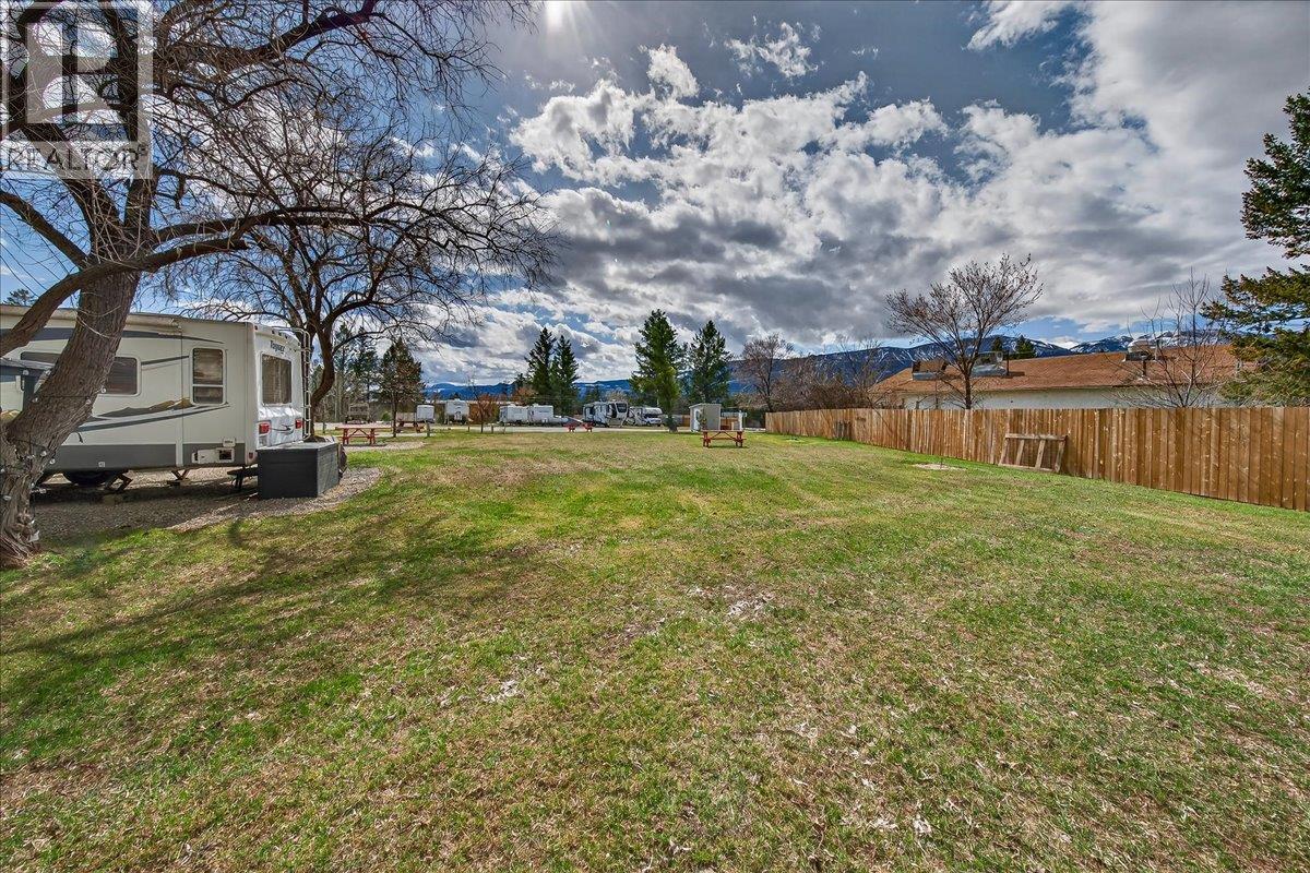  1474 93 95 Highway, Windermere