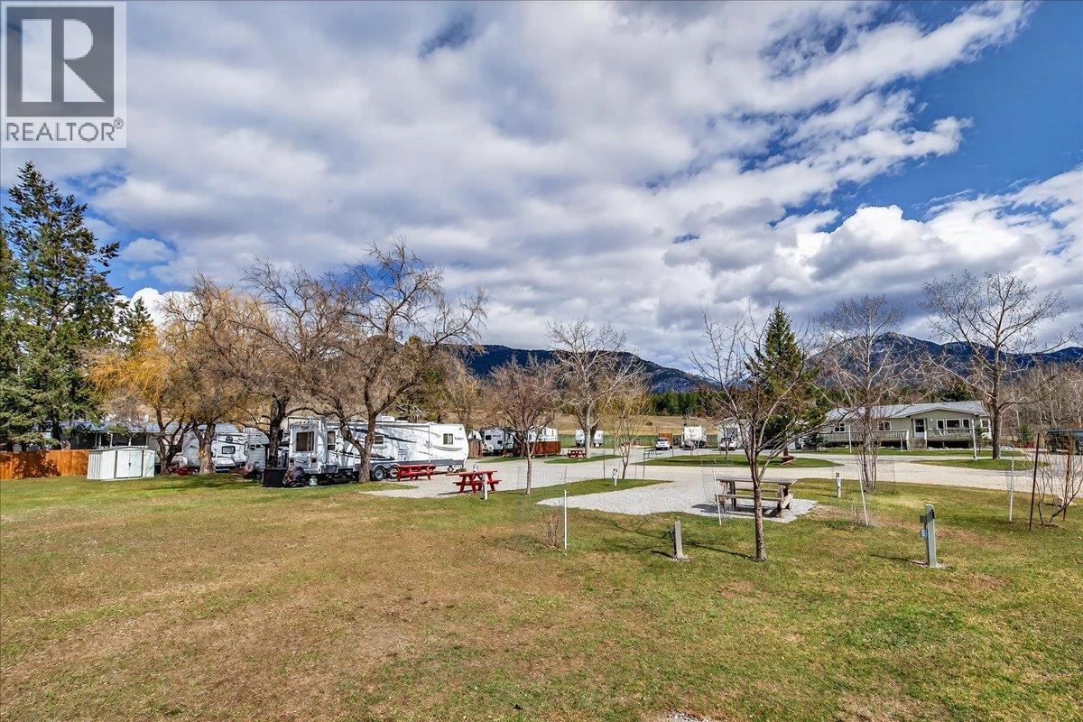  1474 93 95 Highway, Windermere