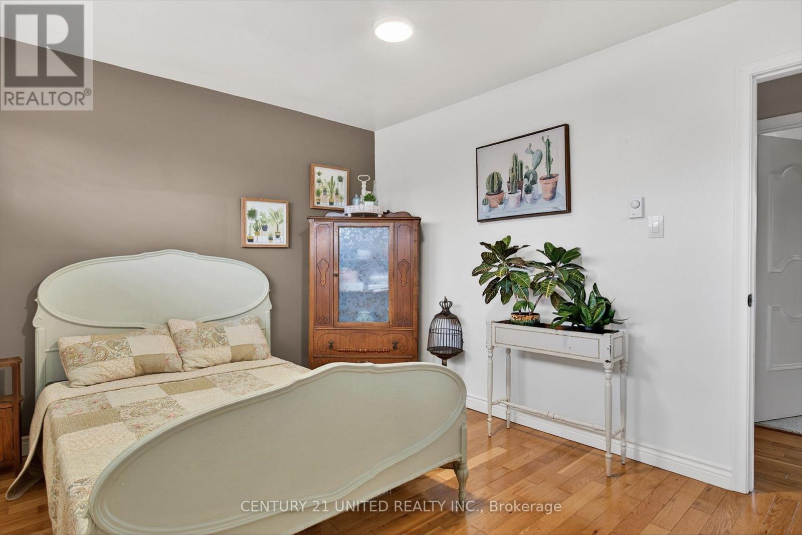59 KAWARTHA HTS BOULEVARD — photo 21