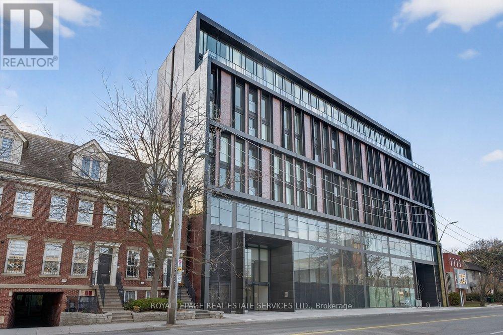 502 - 1414 BAYVIEW AVENUE