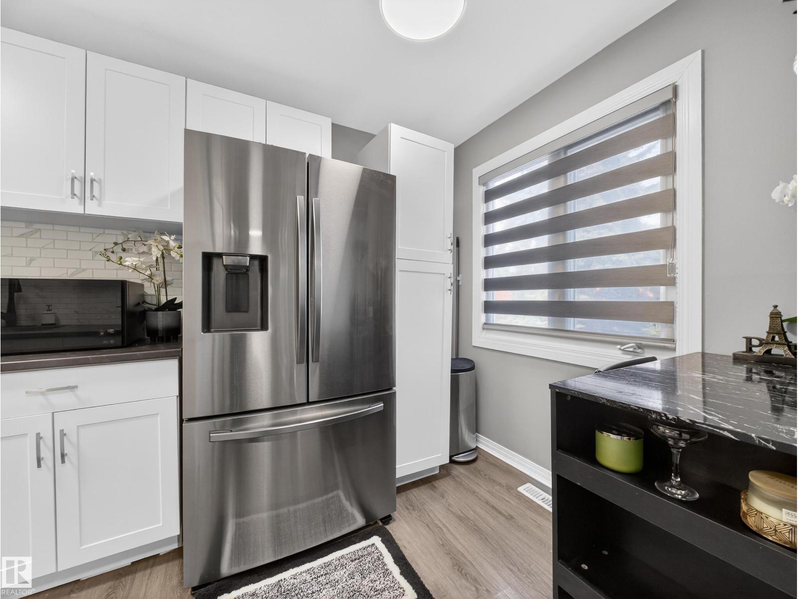 18F CALLINGWOOD CO NW, Edmonton