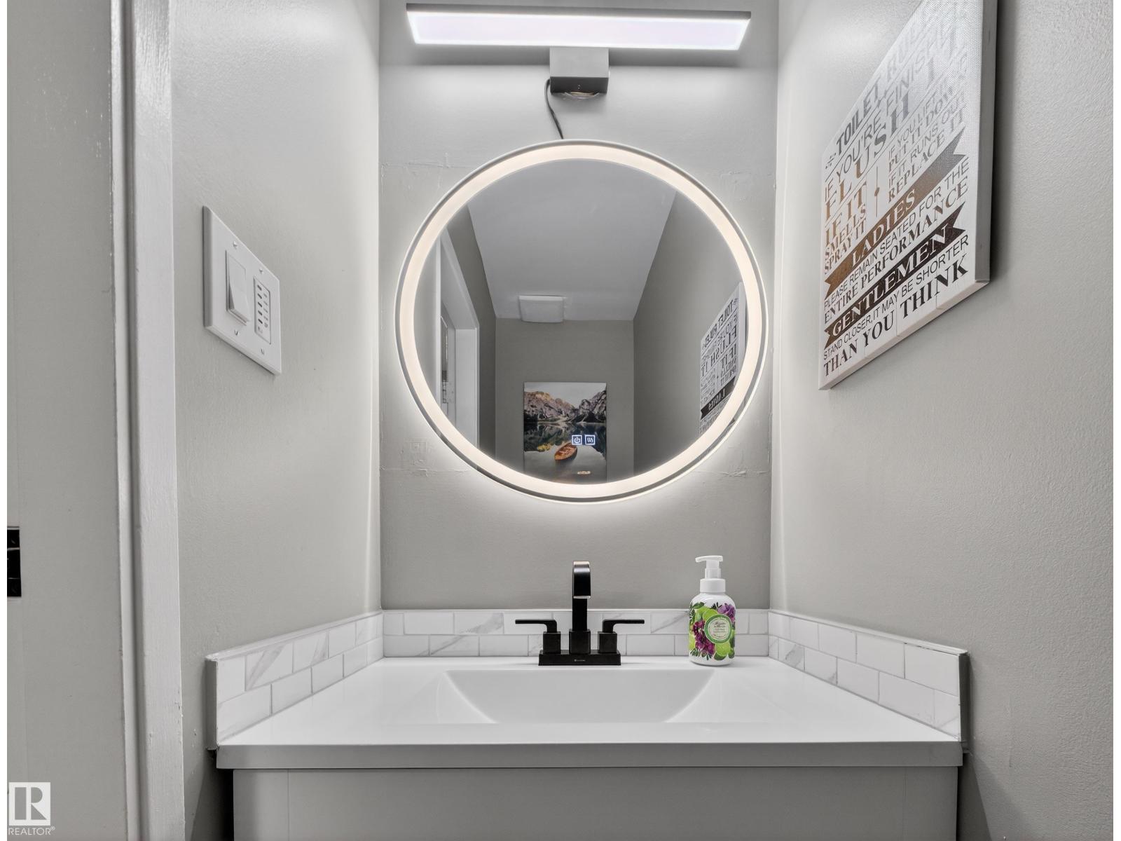 18F CALLINGWOOD CO NW, Edmonton